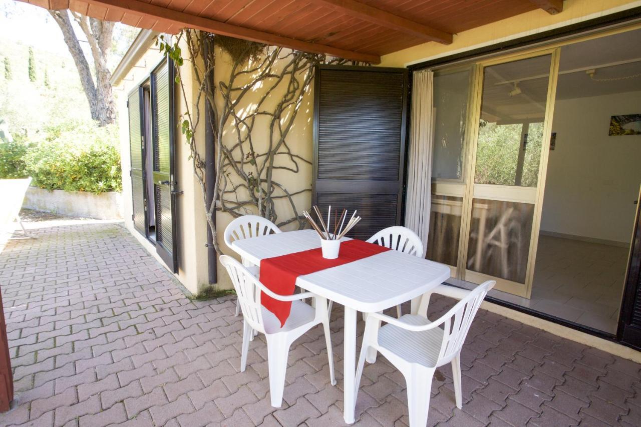 Villa Conti Residence Lacona Habitación foto